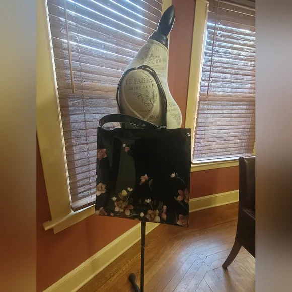 Ted Baker PVC Tote - Picture 12 of 16